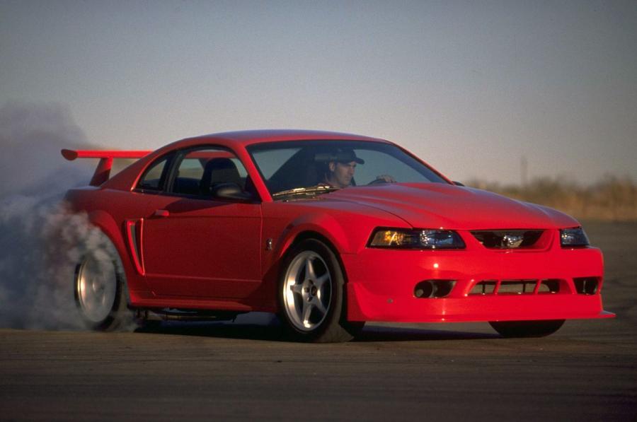  Ford Mustang SVT Cobra R 2000 года  (фото 101 из 128)
